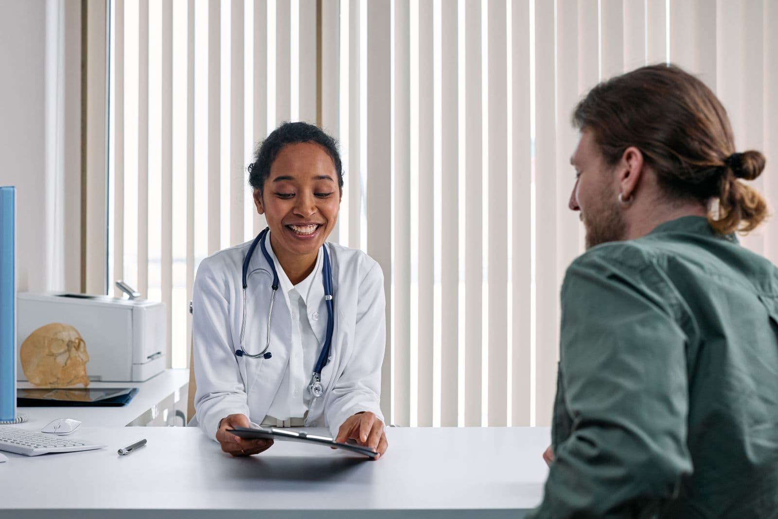 Medical doctor and chiropractor collaboration for patient spine care